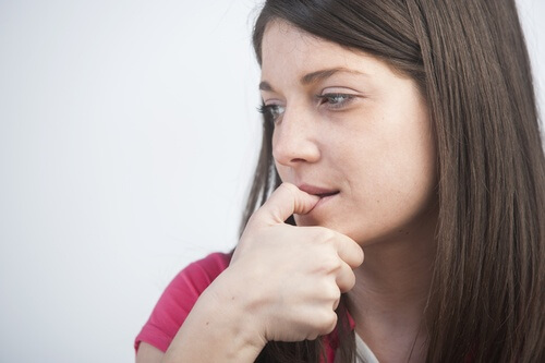 comment arrêter de son ronger les ongles