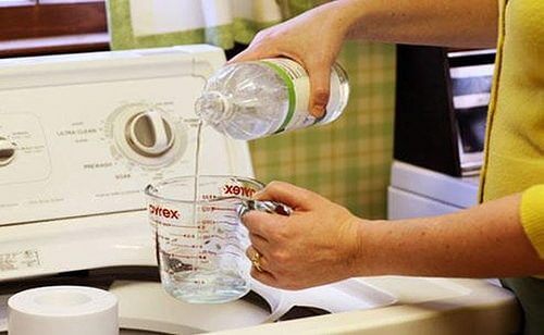 Le vinaigre blanc contre les mauvaises odeurs de vos vêtements.