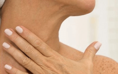 5 remèdes naturels pour éliminer les rides du cou