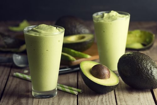 Smoothie à base de l'avocat.