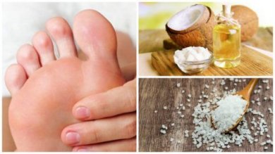 Comment préparer un exfoliant pour les cors aux pieds à l'huile de coco et au sel