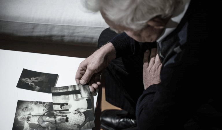 étapes de la vie de la vieillesse.