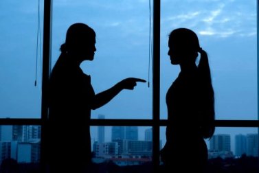 Les autres sont votre propre miroir, qu'essaient-ils de vous montrer ?