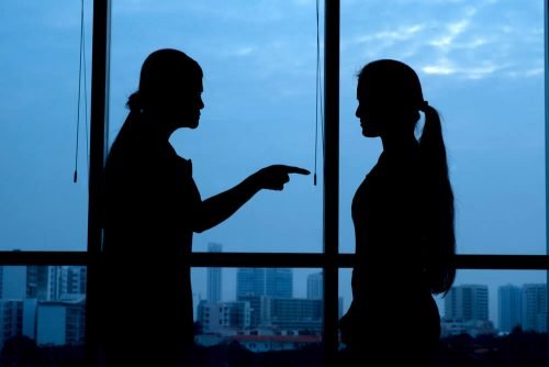 Les autres sont votre propre miroir, qu'essaient-ils de vous montrer ?