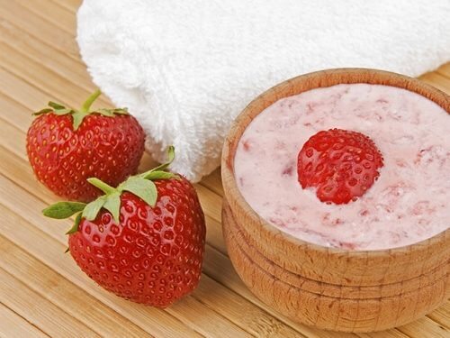 Comment réduire les cernes : fraises