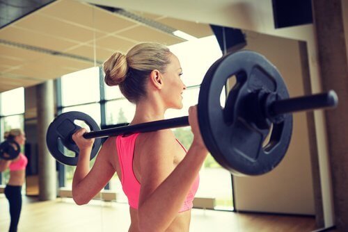 8 choses à ne jamais faire à la salle de sport