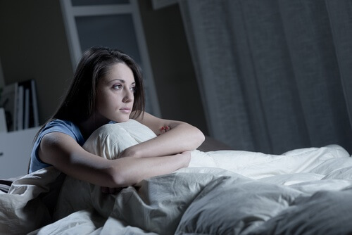 femme ne pouvant dormir 