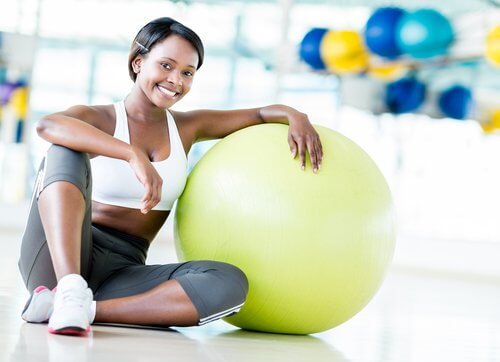 Des exercices avec une balle.