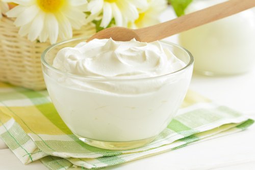 yaourt dans un bol 