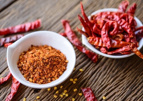 traitements pour éliminer les douleurs dans le cou : piment de cayenne