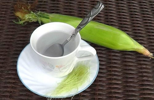infusion barbe de maïs contre les caillots dans les reins.