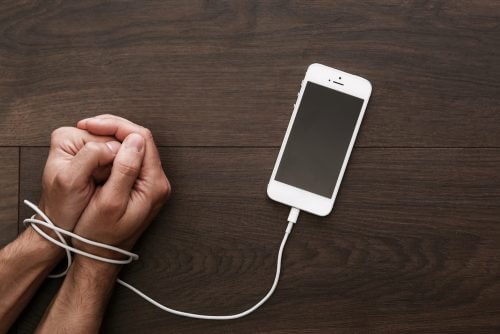 Les enfants n'ont pas besoin de téléphones portables : le meilleur cadeau est de passer du temps avec eux