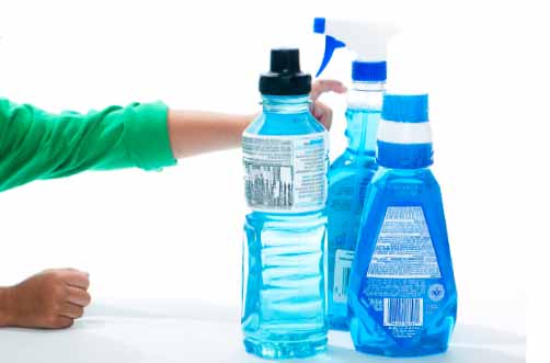 les bouteilles en plastique peuvent contenir des bactéries