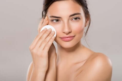 Les 4 meilleurs produits maison pour hydrater la peau sèche