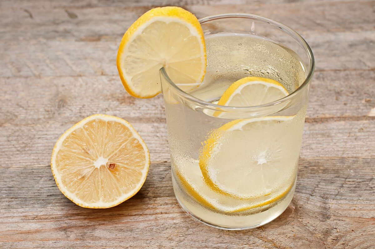 eau et citron contre la gastro-entérite aiguë