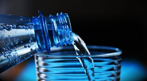 4 secrets sur les bouteilles d'eau en plastique