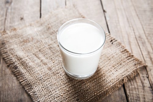 Le lait contre les points noirs.