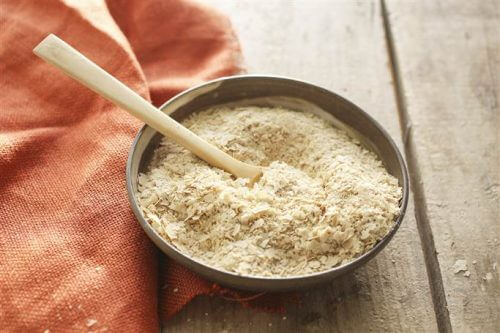 Traitement à base de levure de bière, de vinaigre et d'œuf pour la pousse de vos cheveux.