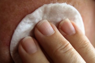 Découvrez le meilleur exfoliant pour le visage selon votre type de peau