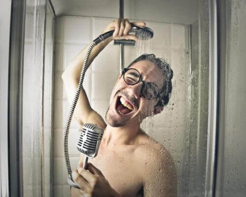 5 erreurs que nous commettons sous la douche