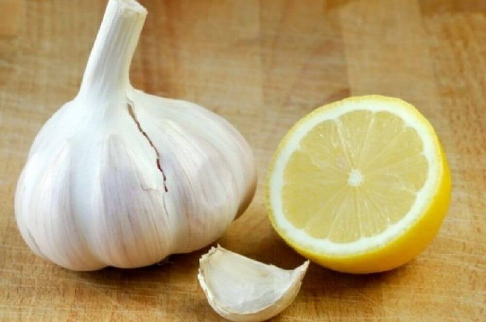 Remède à l'ail et au citron pour perdre du poids