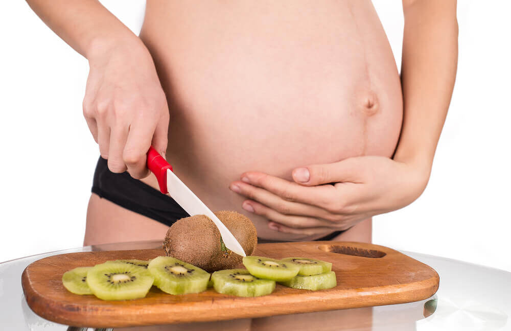Le kiwi est bon pour les femmes enceintes.