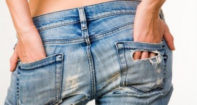 Pourquoi les boutons sur les fesses apparaissent-ils ?