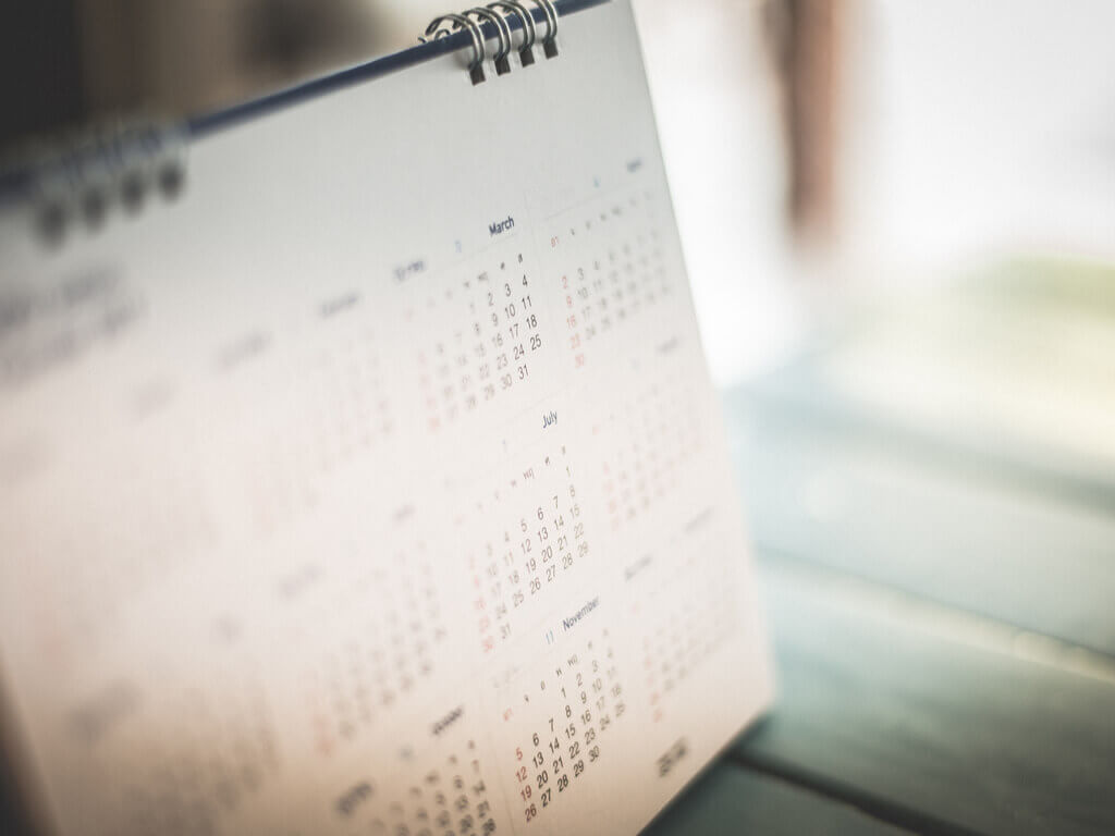 Laissez le calendrier de côté