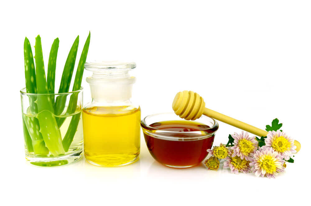 Démaquillant à l'aloe vera, à l'huile et au miel