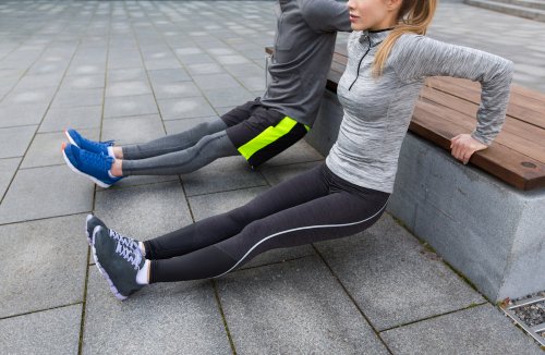 exercices assis pour renforcer les genoux