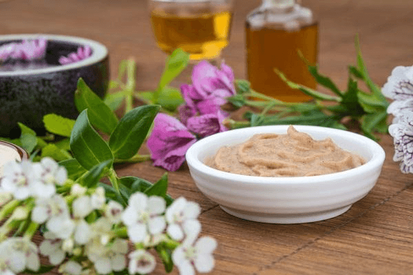 Masque à la levure de bière et à l'huile de coco