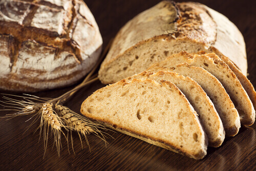 Le pain complet ou pain : consommation modérée