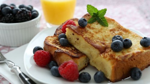 le pain perdu sont un bon petit-déjeuner pour les enfants