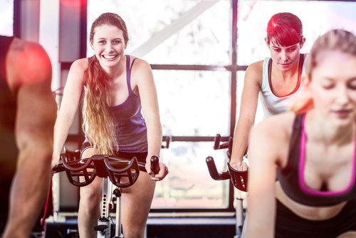 vélo d'appartement, un exercice pour perdre du poids