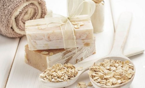Gommages corporels à l'avoine.