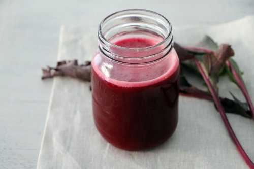 Jus de betterave contre le foie gras.