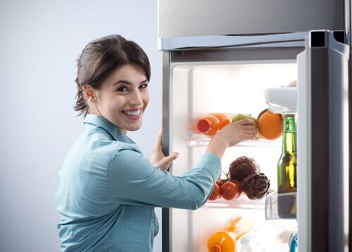 Organiser le réfrigérateur et les placards