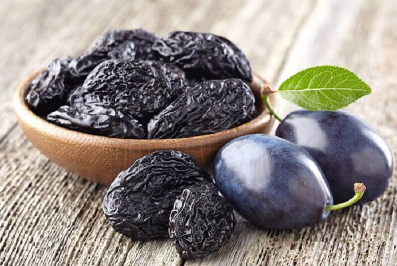 Les pruneaux pour soigner la constipation.