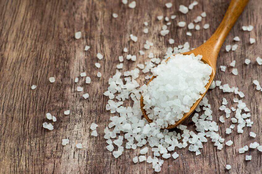Comment combattre l'herpès labial avec 5 traitements naturels : sel