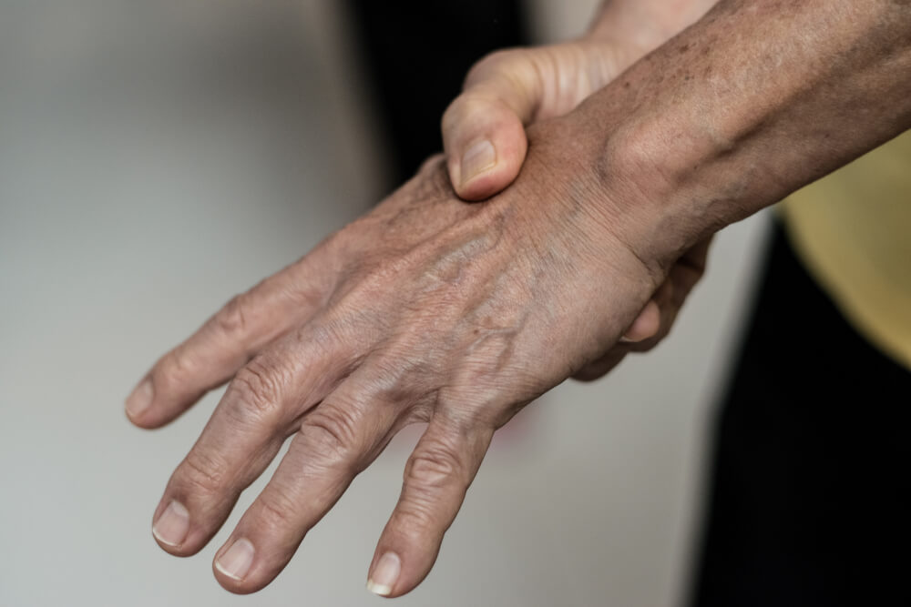 Fourmillements dans les articulations Améliore ta Santé