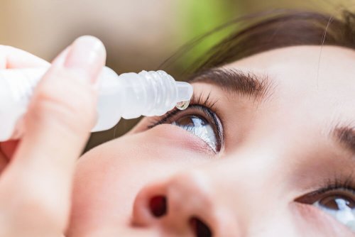 Utilisez des gouttes pour les yeux pour prévenir la cataracte.