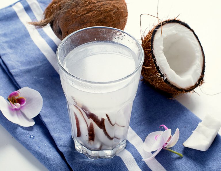 Les 10 bienfaits de l'eau de coco pour votre santé