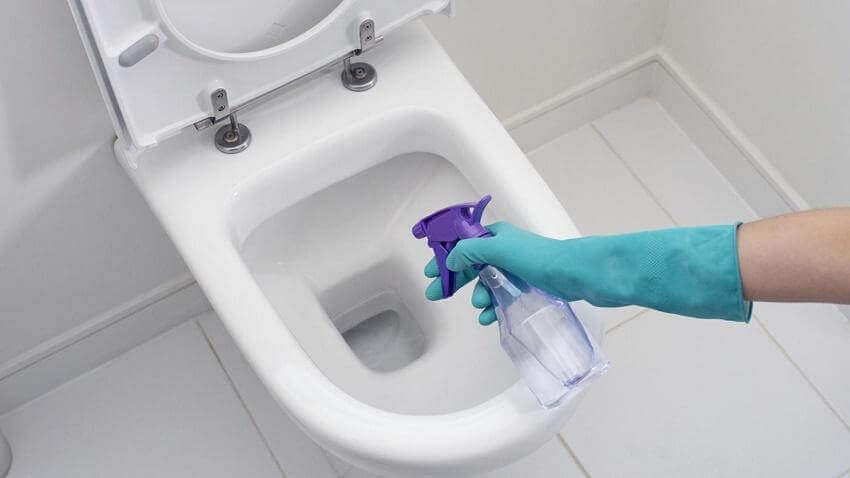 Vinaigre blanc pour enlever le tartre.