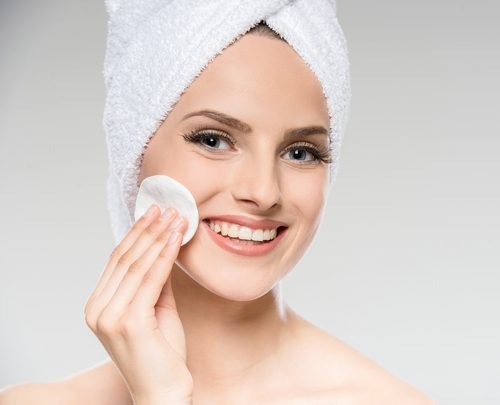 traiter les impuretés de votre peau pour avoir un visage parfait