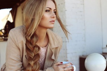 4 conseils pour des cheveux longs et sains