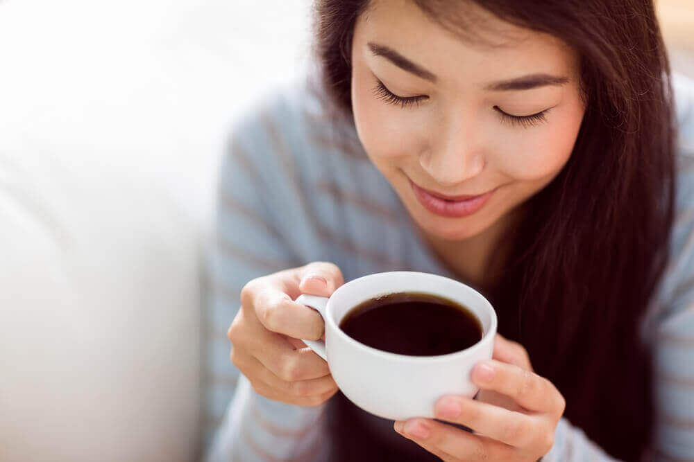 éviter la consommation de café en cas de douleur ovarienne