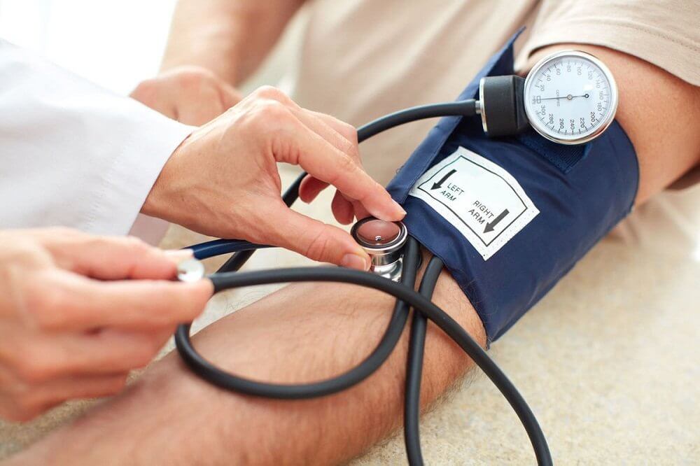 De l'ail contre l'hypertension.