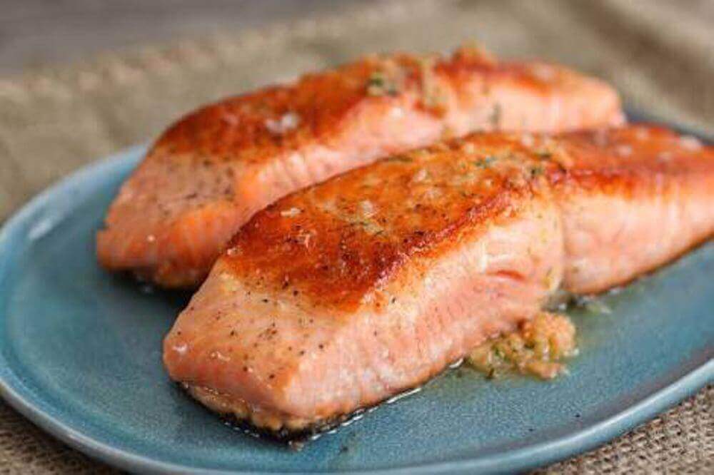 alimentation pendant la grossesse : éviter le poisson cru