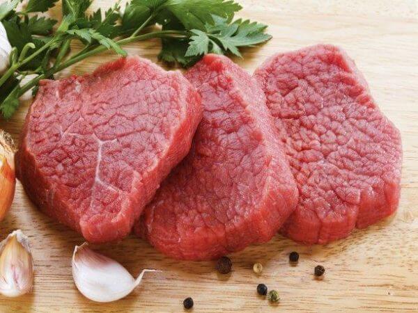 la viande rouge dans la recette du pot-au-feu de Galice