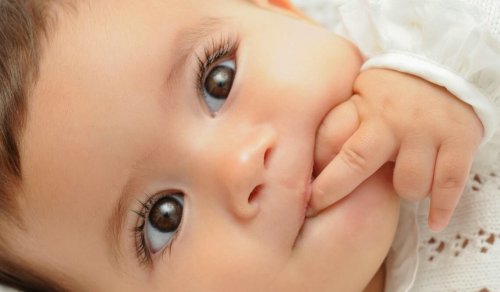 Comment faire rire un bébé ?